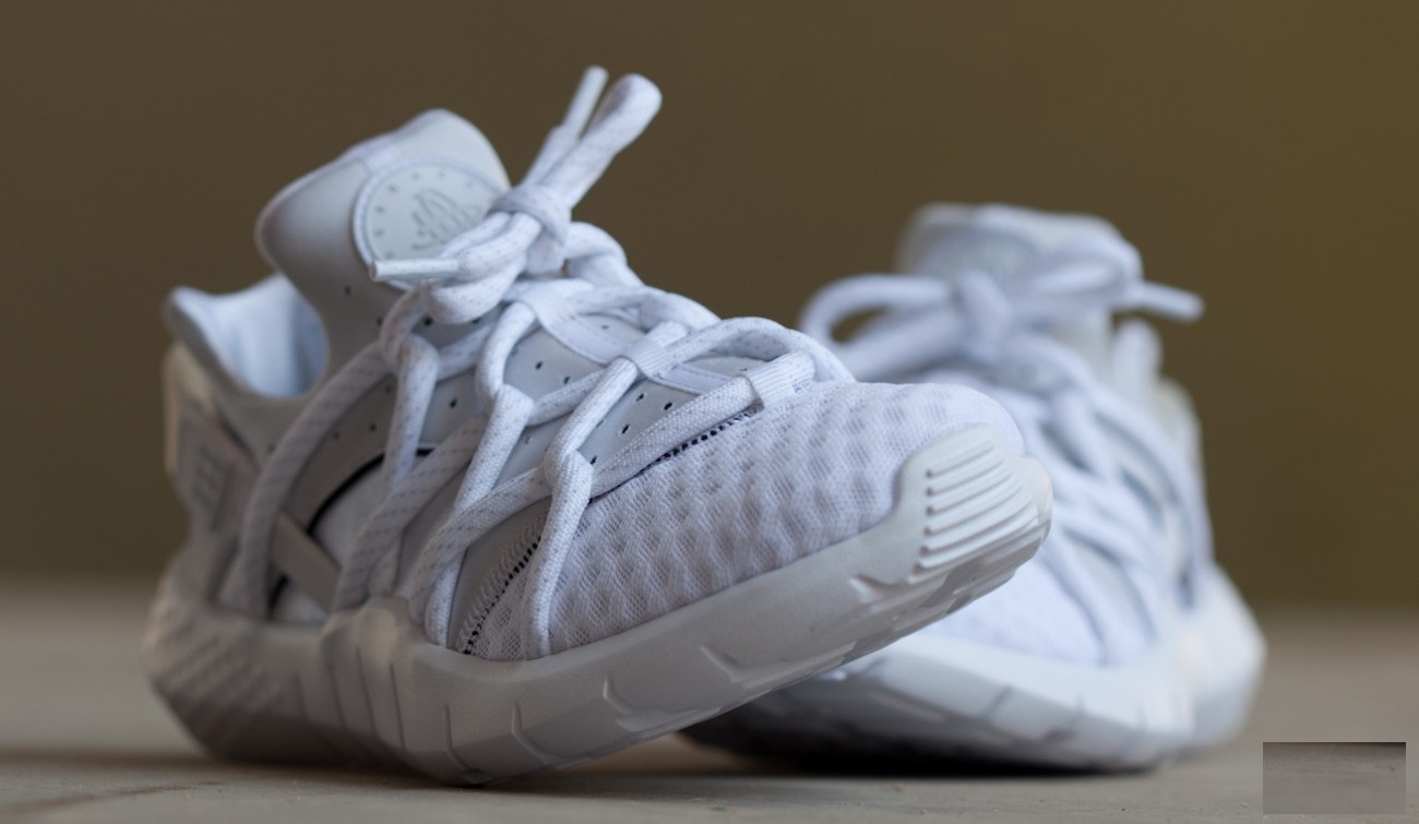 nike huarache nm white